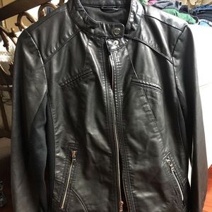 NWT Guess leather jacket size M